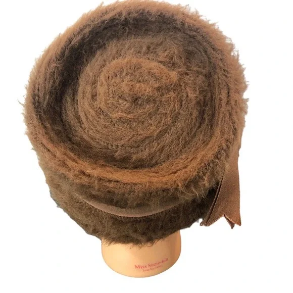 An Everett Needlepoint Original Vintage 60s Brown Wool‎ Mod Cloche Bucket Hat - Picture 9 of 11